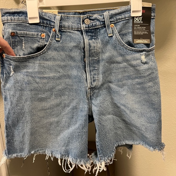 Levi’s 501 Short - Picture 1 of 2